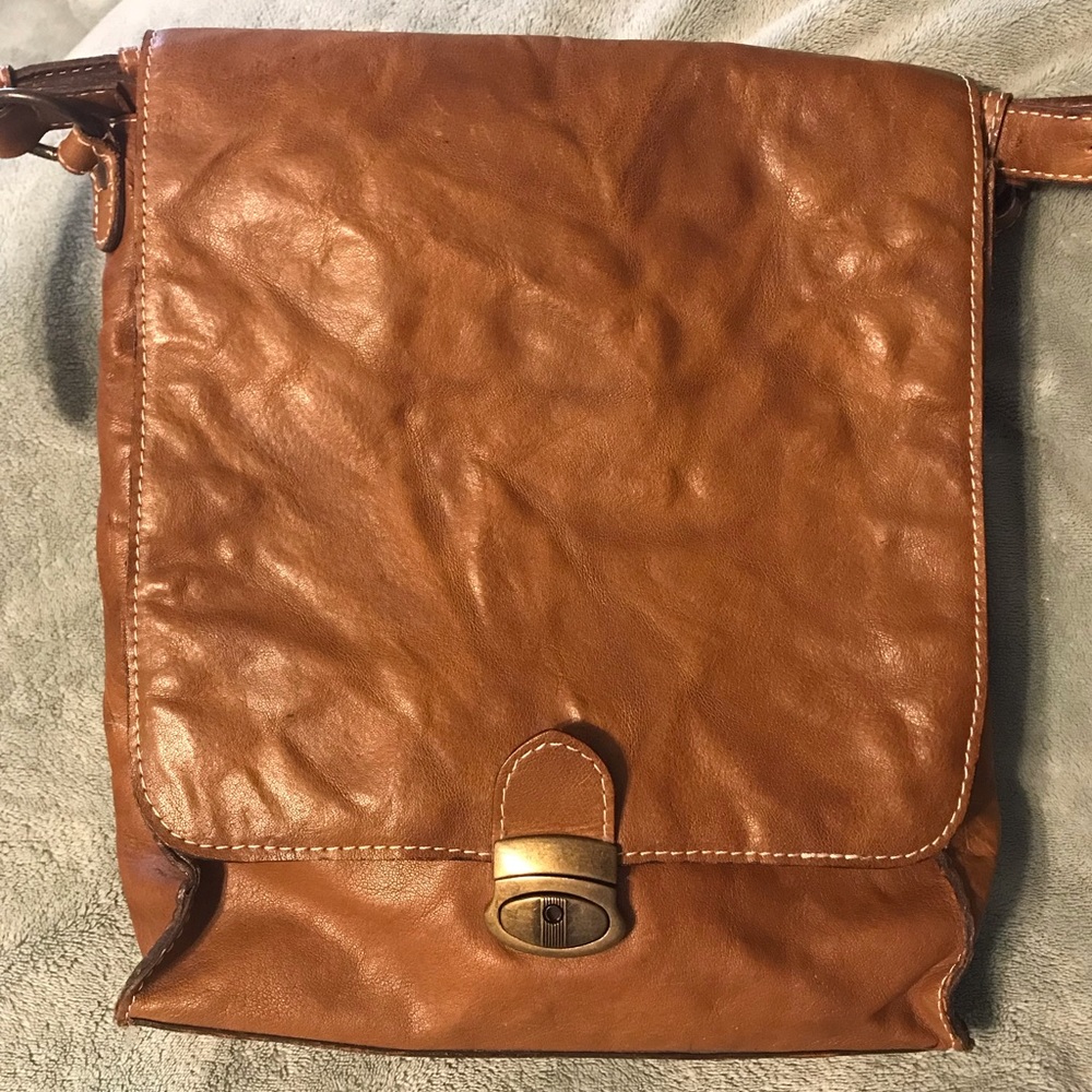 Wilson Leather vertical laptop bag